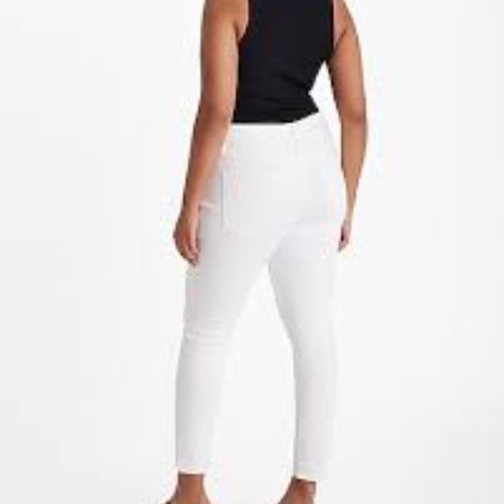 Express White Women’s Skinny Jeans